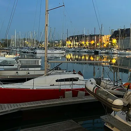 Apartman Le Carol Park Duplex Avec Rooftop Deauville